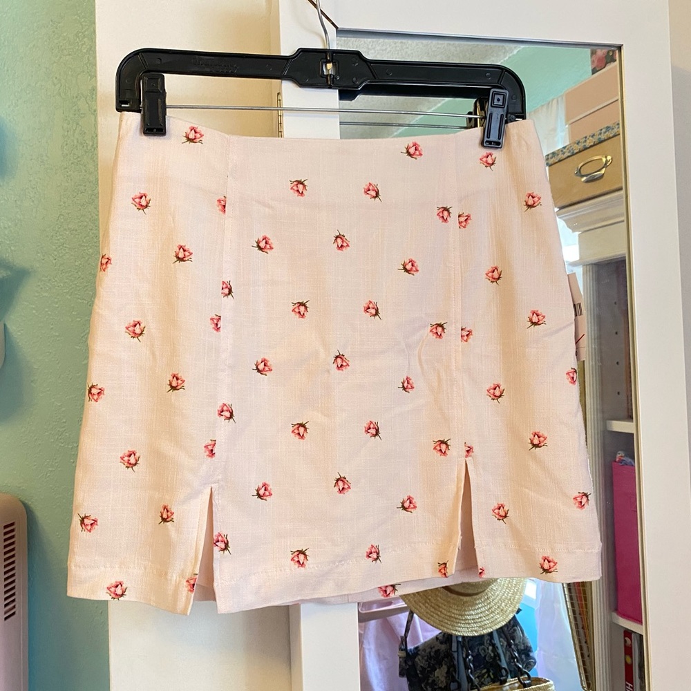 Floral blush skirt